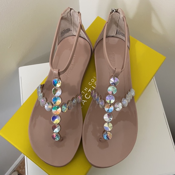 Kenneth Cole Sandals - Picture 2 of 2